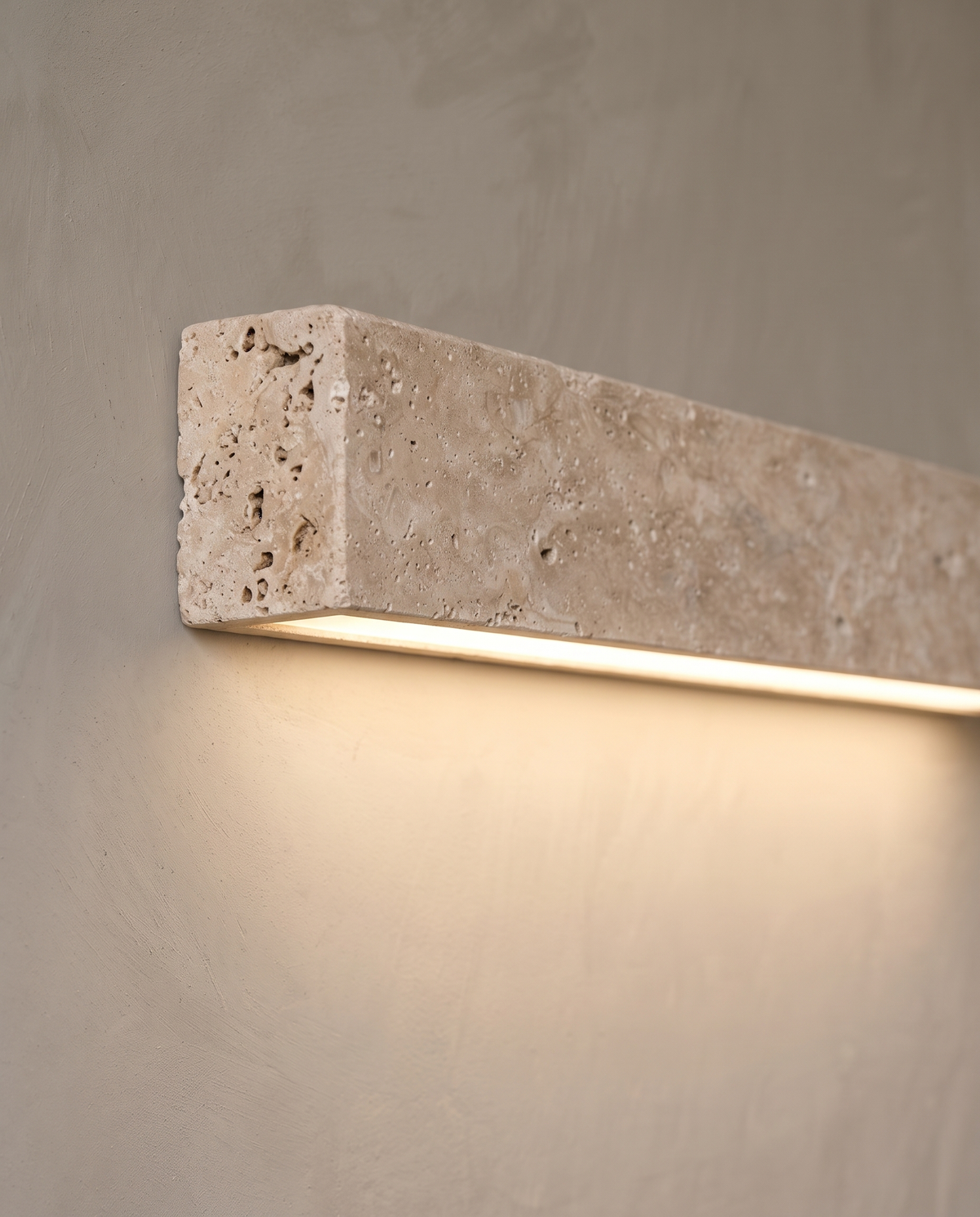 The Monolith travertine wall light – Close-up detail