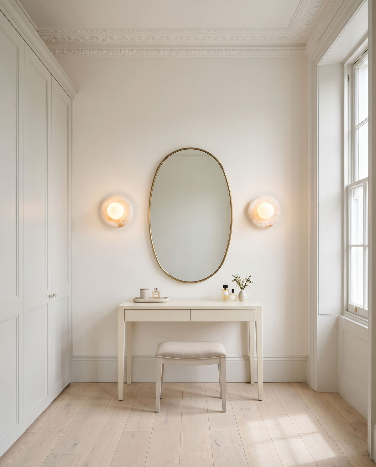 The Cameo marble ring wall light – Dressing room, renovated Georgian townhouse