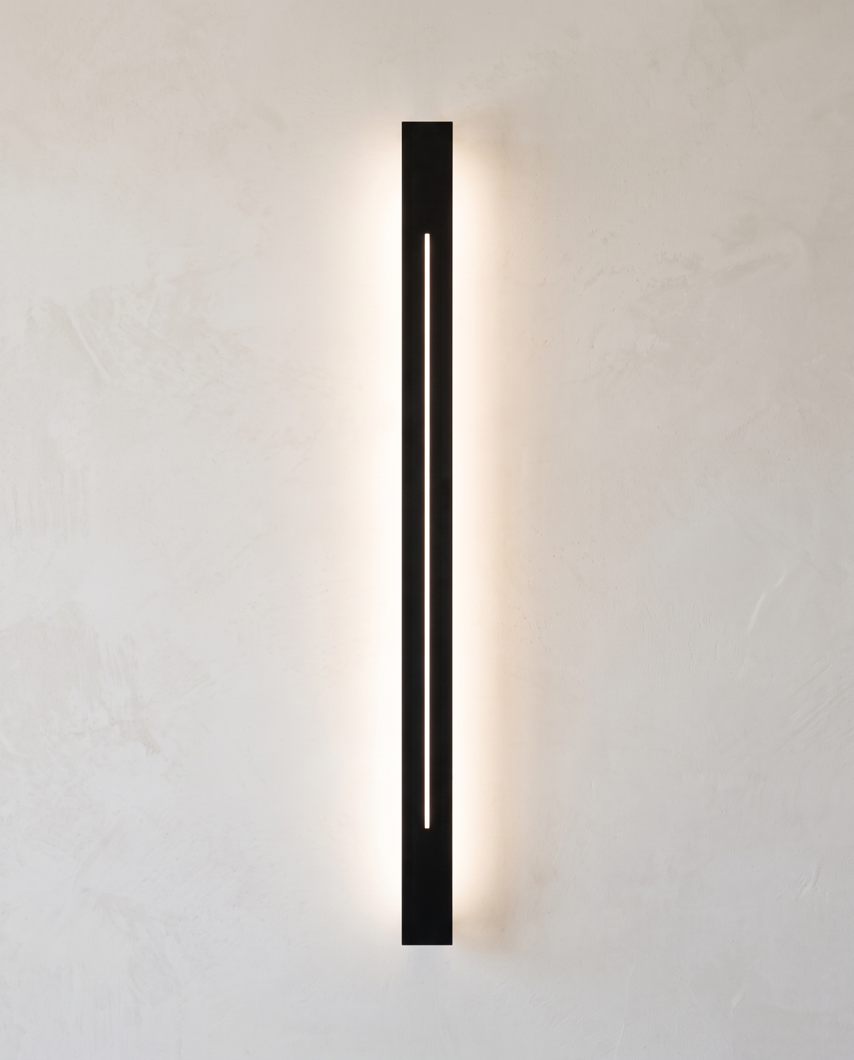 The Beam linear LED wall light in black, slim wall-mounted profile — Selden Home product photography (6)