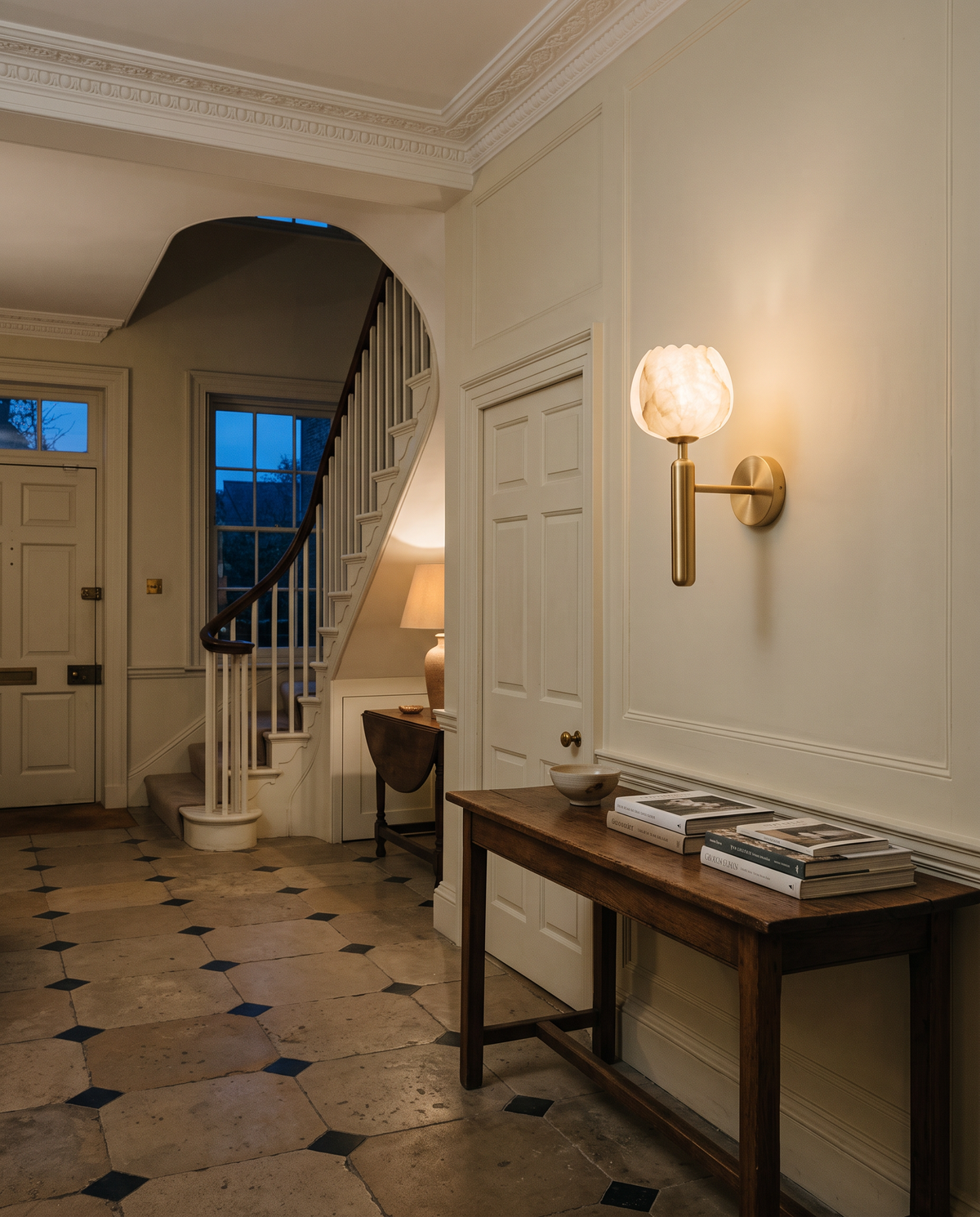 A Gaslight above a console in a Georgian entrance hall