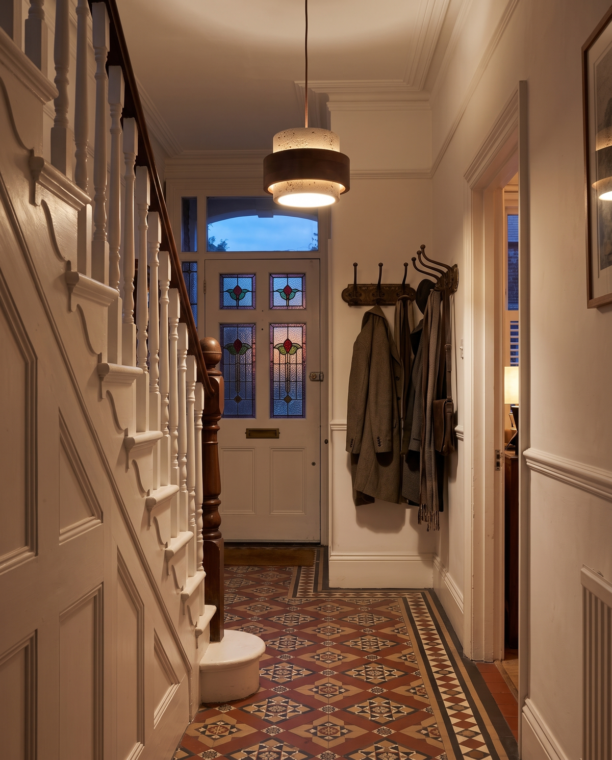 The Bobbin in a tiled Edwardian hallway