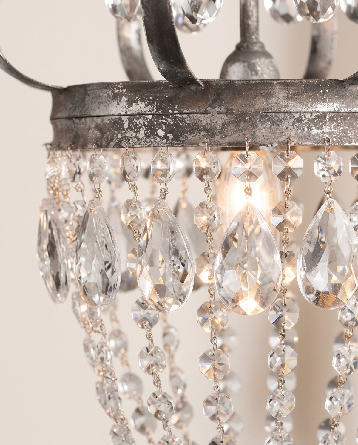 Close-up of the teardrop crystals and embossed band of The Tiara