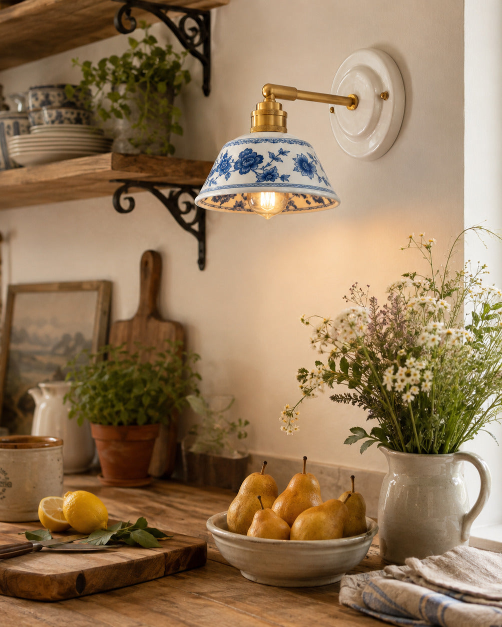 The Delft Wall Light